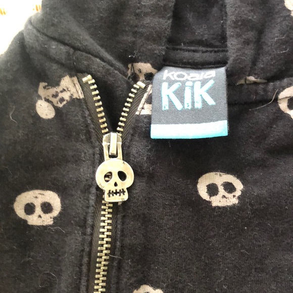 Pajamas - Picture 3 of 4